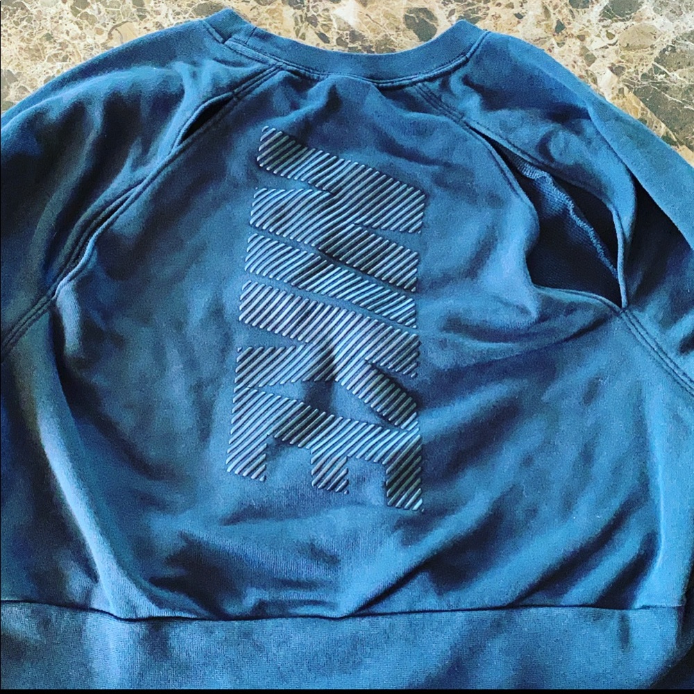 Nike crop crew.